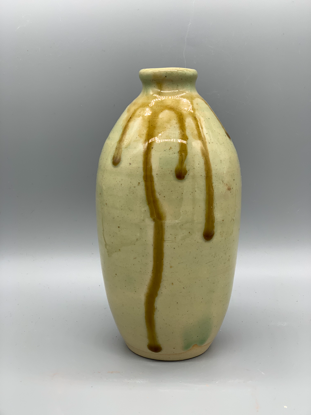 Small neck dripping vase