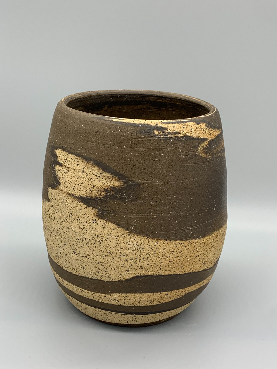 Rounded Three Clay Vase